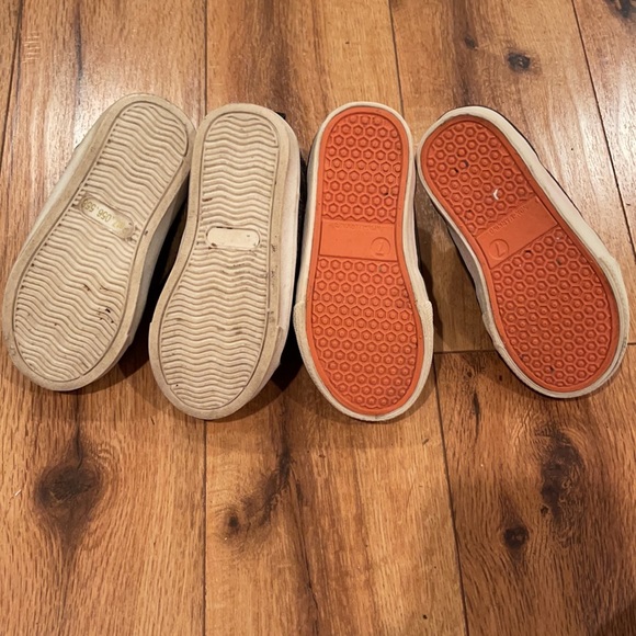2 pairs boys size 7 shoes - Picture 2 of 8
